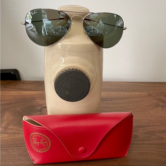 Ray Ban Aviator Sunglasses - Picture 1 of 2